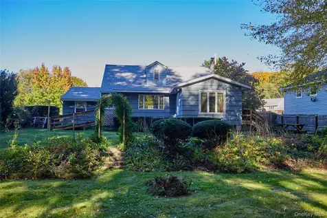 44 Morris Drive Hyde Park NY 12538