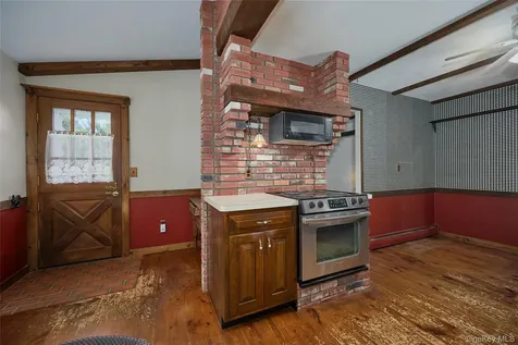 44 Morris Drive Hyde Park NY 12538