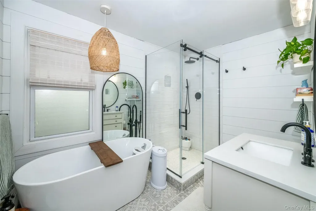 314 King Avenue Bronx NY 10464