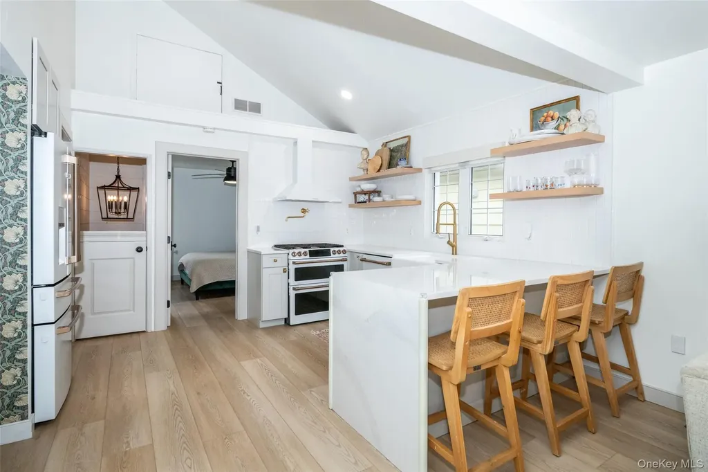 314 King Avenue Bronx NY 10464