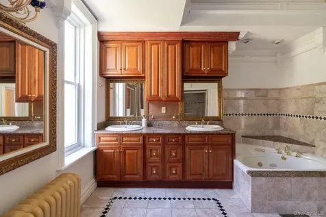 12 Monell Place Beacon NY 12508