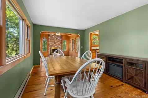 35 Candle Hill Road New Fairfield CT 06812