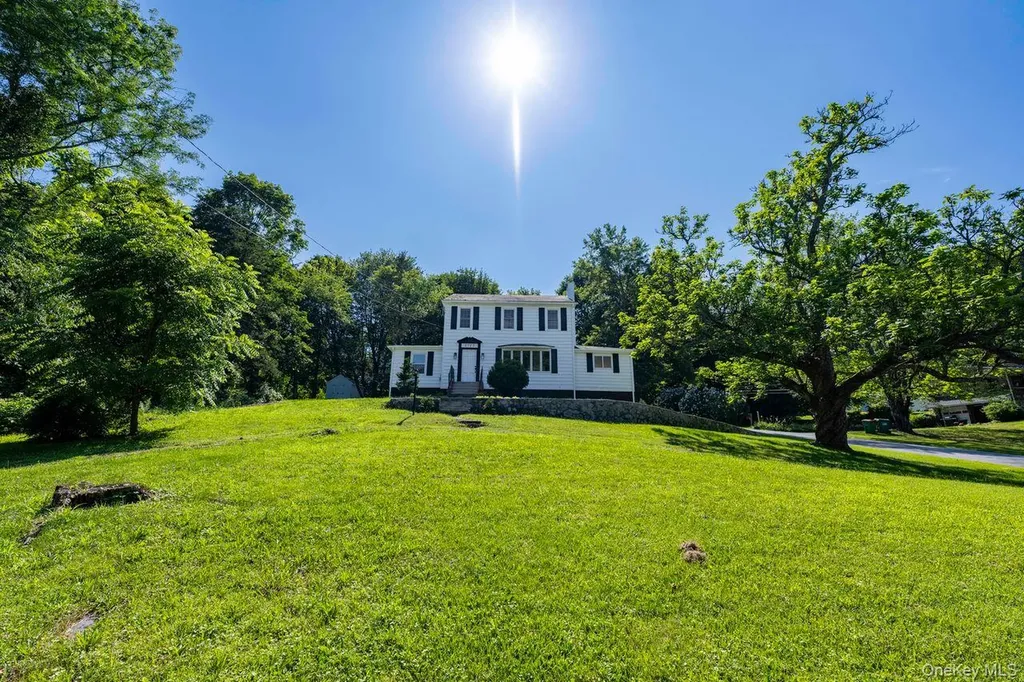 2123 New Hackensack Road Poughkeepsie NY 12603