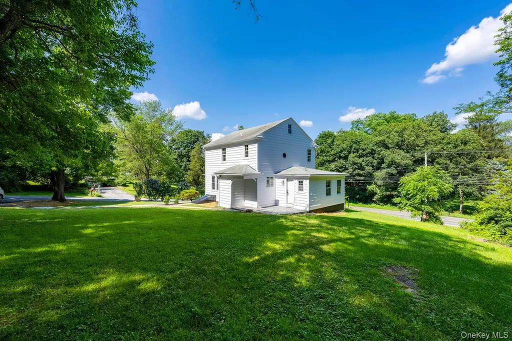 2123 New Hackensack Road Poughkeepsie NY 12603