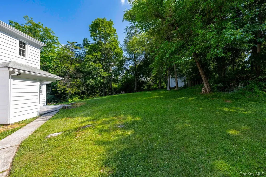 2123 New Hackensack Road Poughkeepsie NY 12603