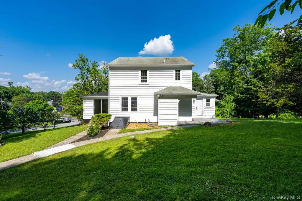2123 New Hackensack Road Poughkeepsie NY 12603