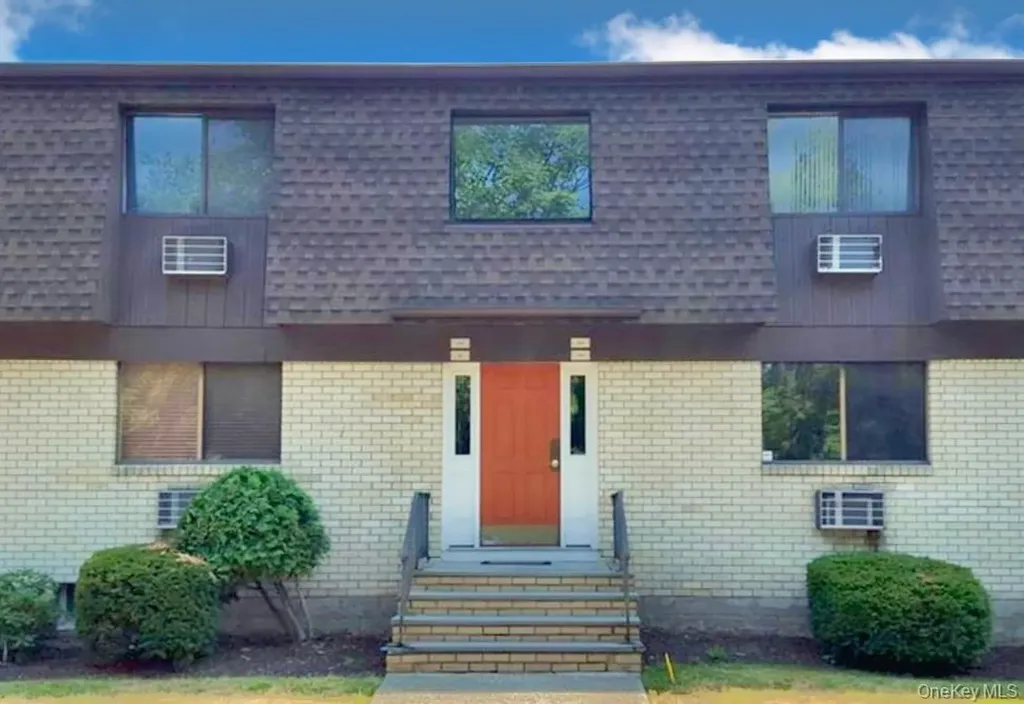 1203 Cherry Hill Drive Poughkeepsie NY 12603