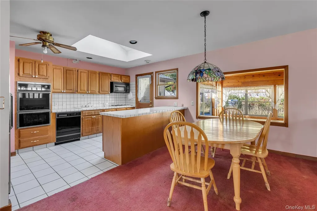 6 Roxbury Drive Commack NY 11725