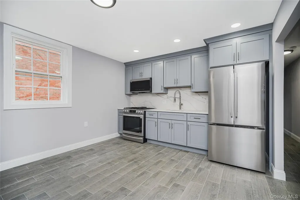 200 Bay 7th Street Brooklyn NY 11228
