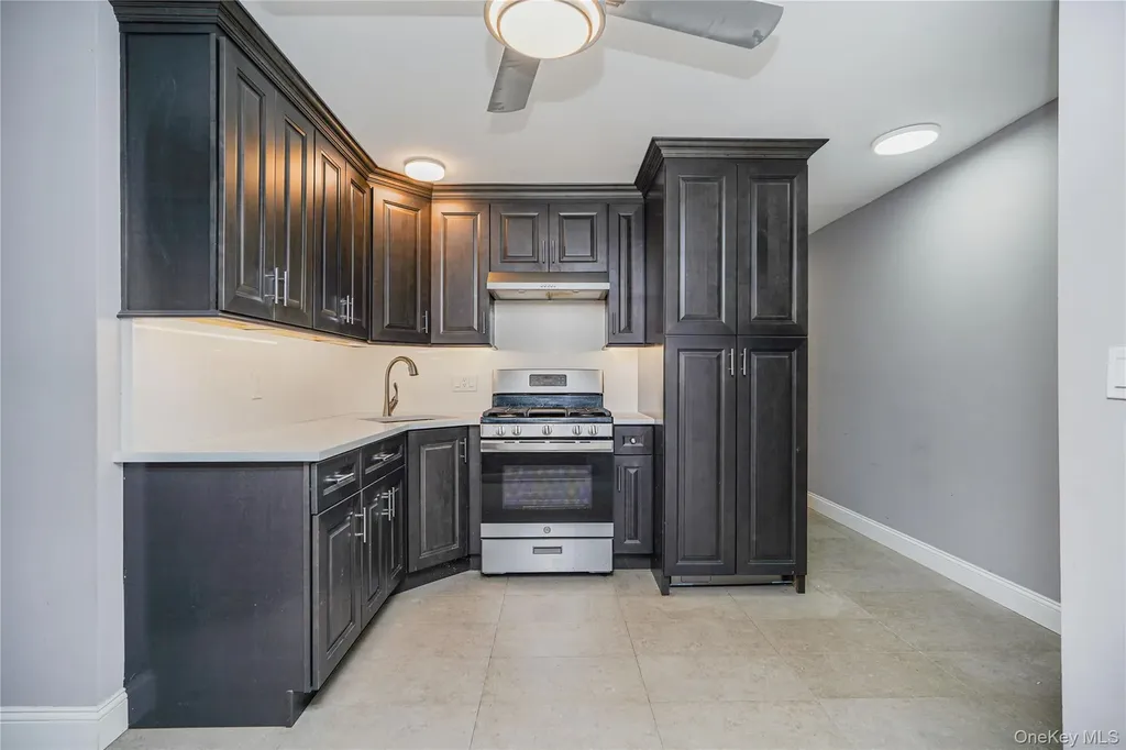 200 Bay 7th Street Brooklyn NY 11228