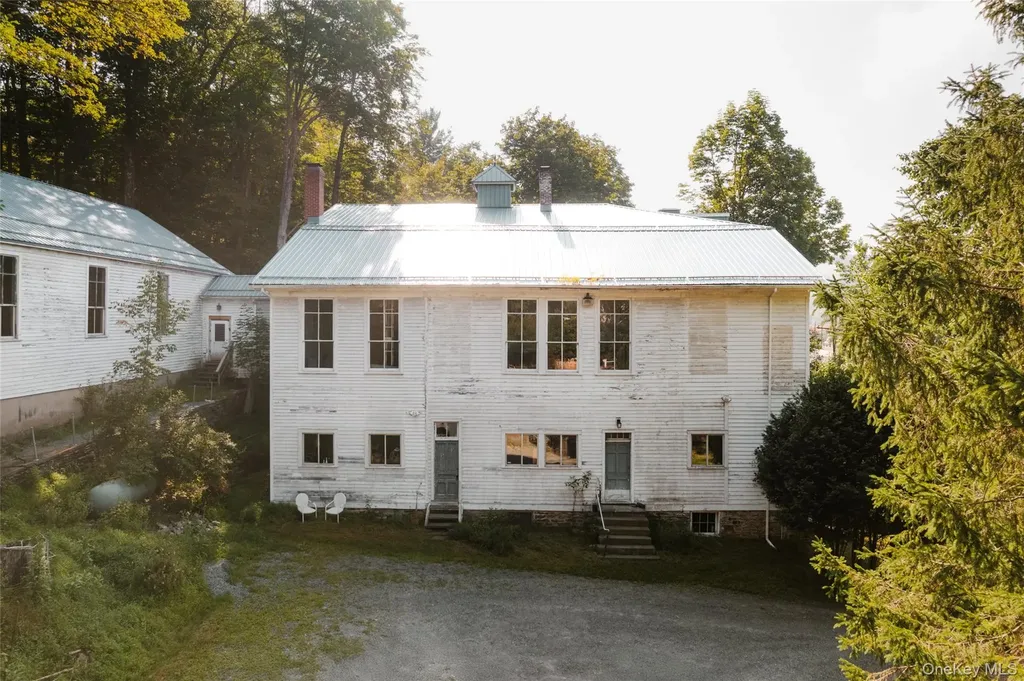 48 Upper Main Street Callicoon NY 12723