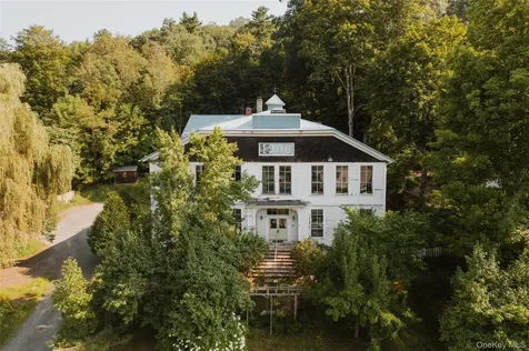 48 Upper Main Street Callicoon NY 12723