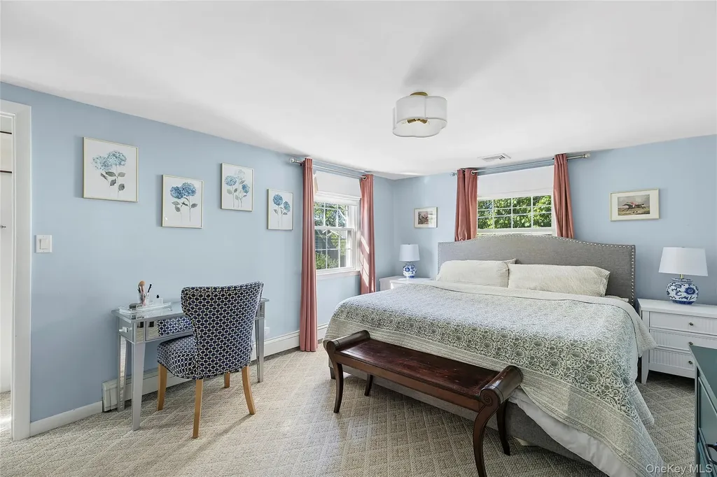 71 15th Avenue Sea Cliff NY 11579