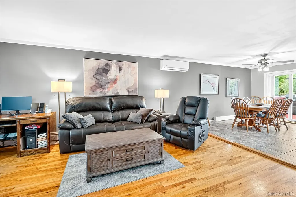 280 Throggs Neck Boulevard Bronx NY 10465
