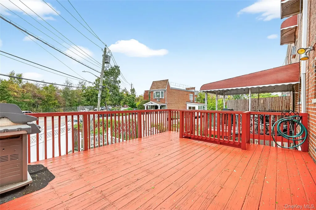 280 Throggs Neck Boulevard Bronx NY 10465