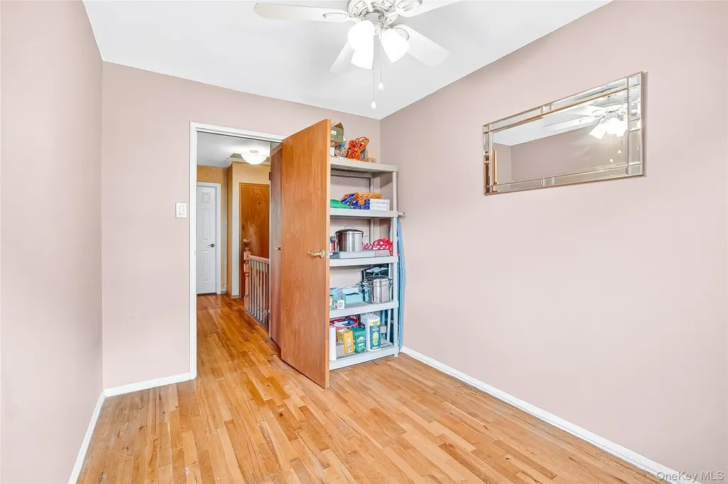 280 Throggs Neck Boulevard Bronx NY 10465