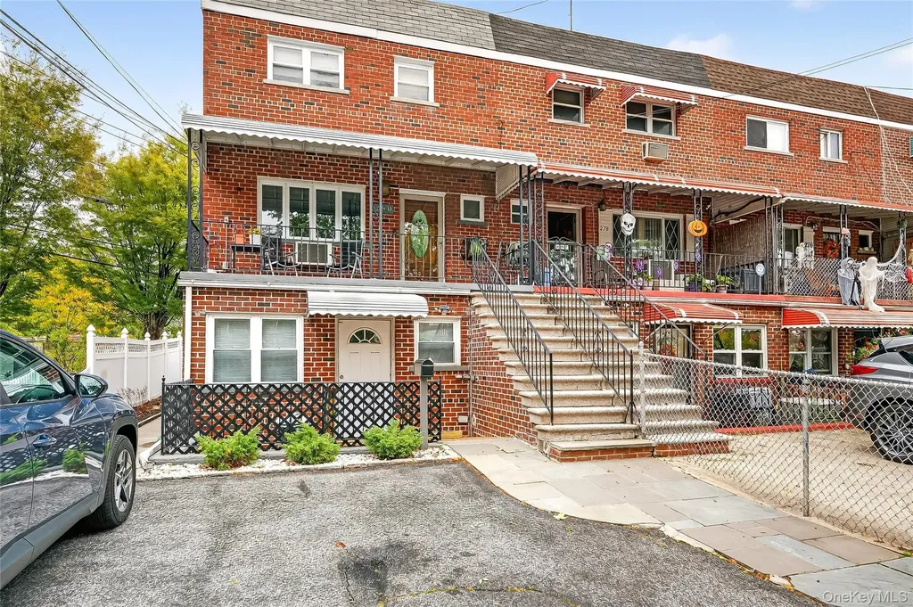 280 Throggs Neck Boulevard Bronx NY 10465