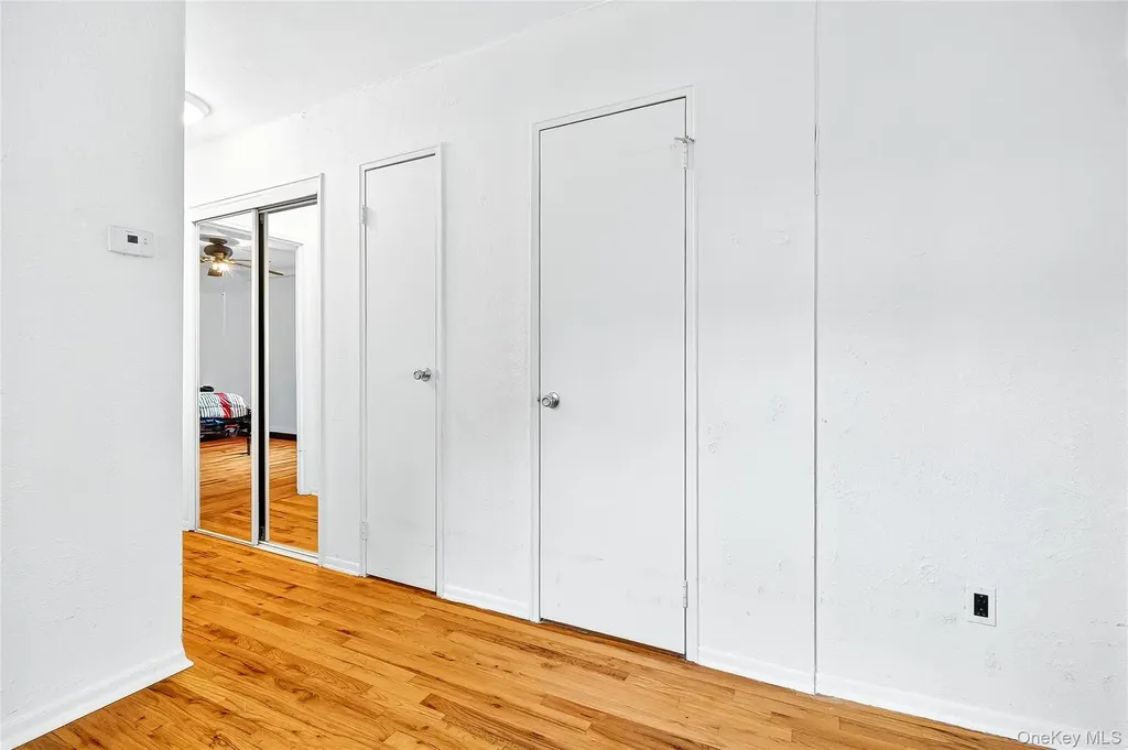 280 Throggs Neck Boulevard Bronx NY 10465