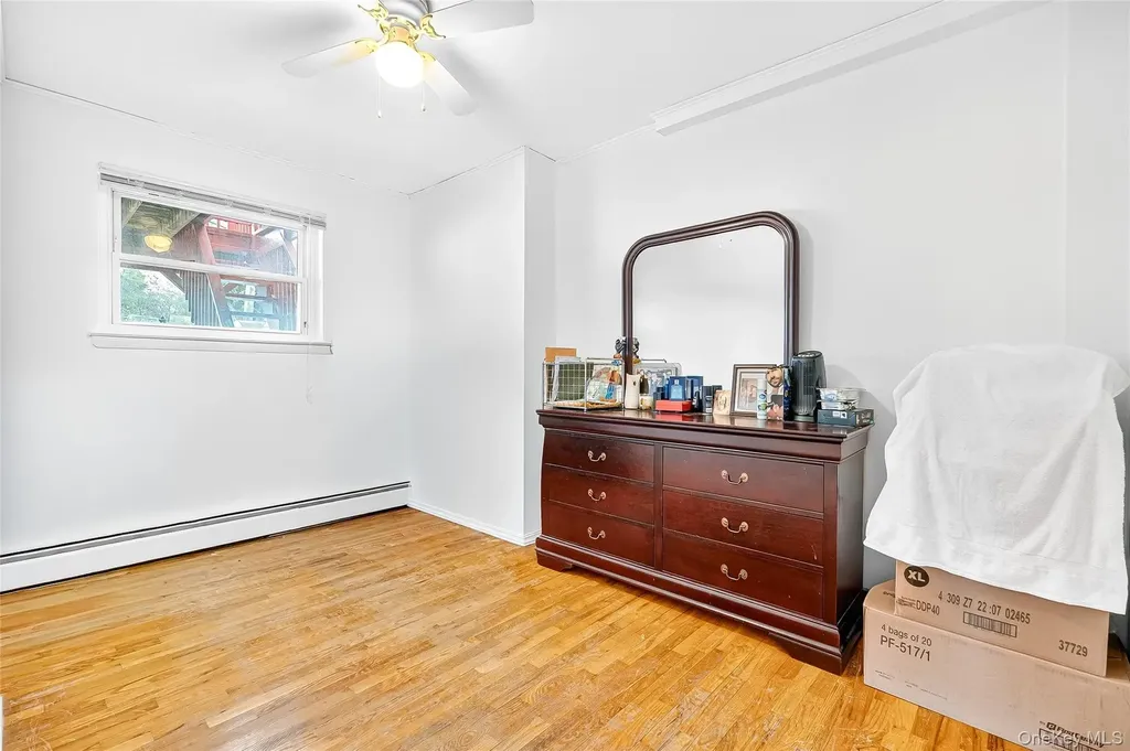 280 Throggs Neck Boulevard Bronx NY 10465