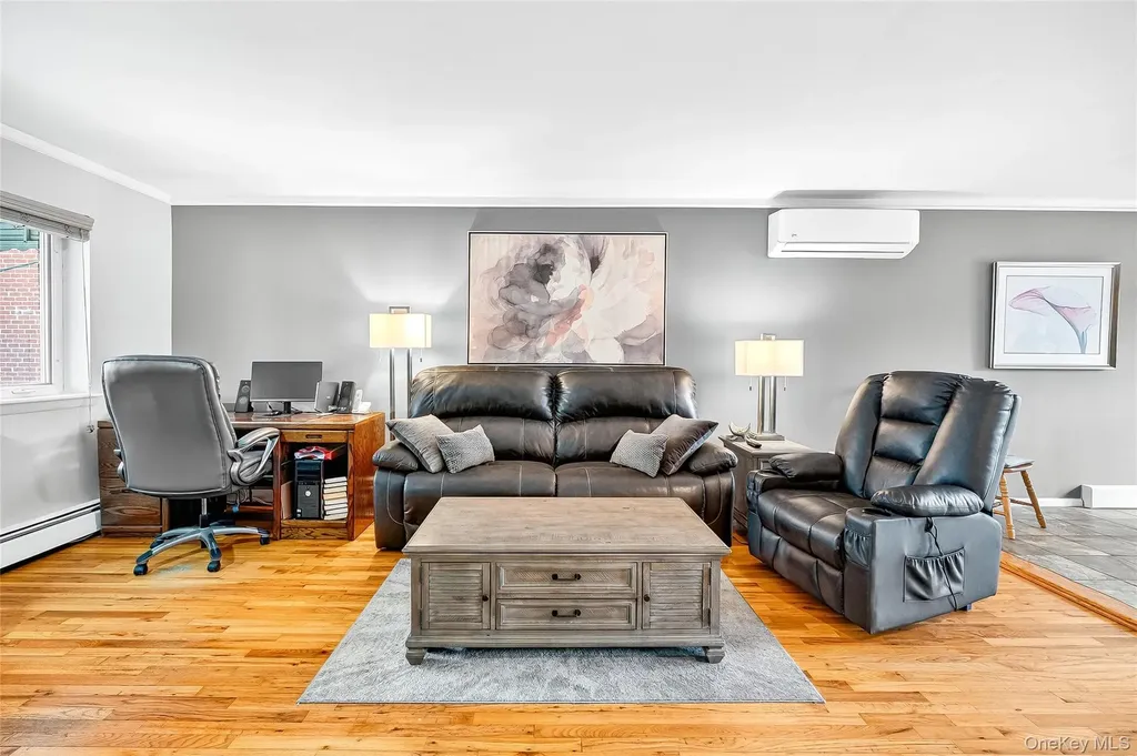 280 Throggs Neck Boulevard Bronx NY 10465