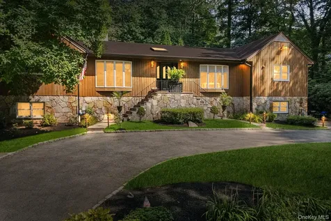 23 Medford Lane Scarsdale NY 10583
