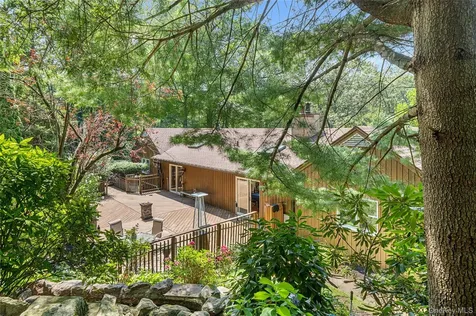 23 Medford Lane Scarsdale NY 10583