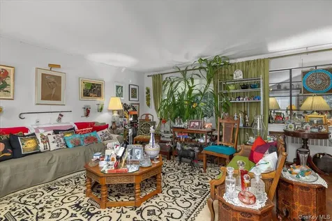 2 Flower Hill Lane Bay Shore NY 11706