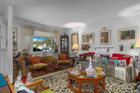 2 Flower Hill Lane Bay Shore NY 11706