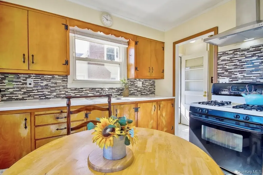 24 Nelson Avenue Ossining NY 10562