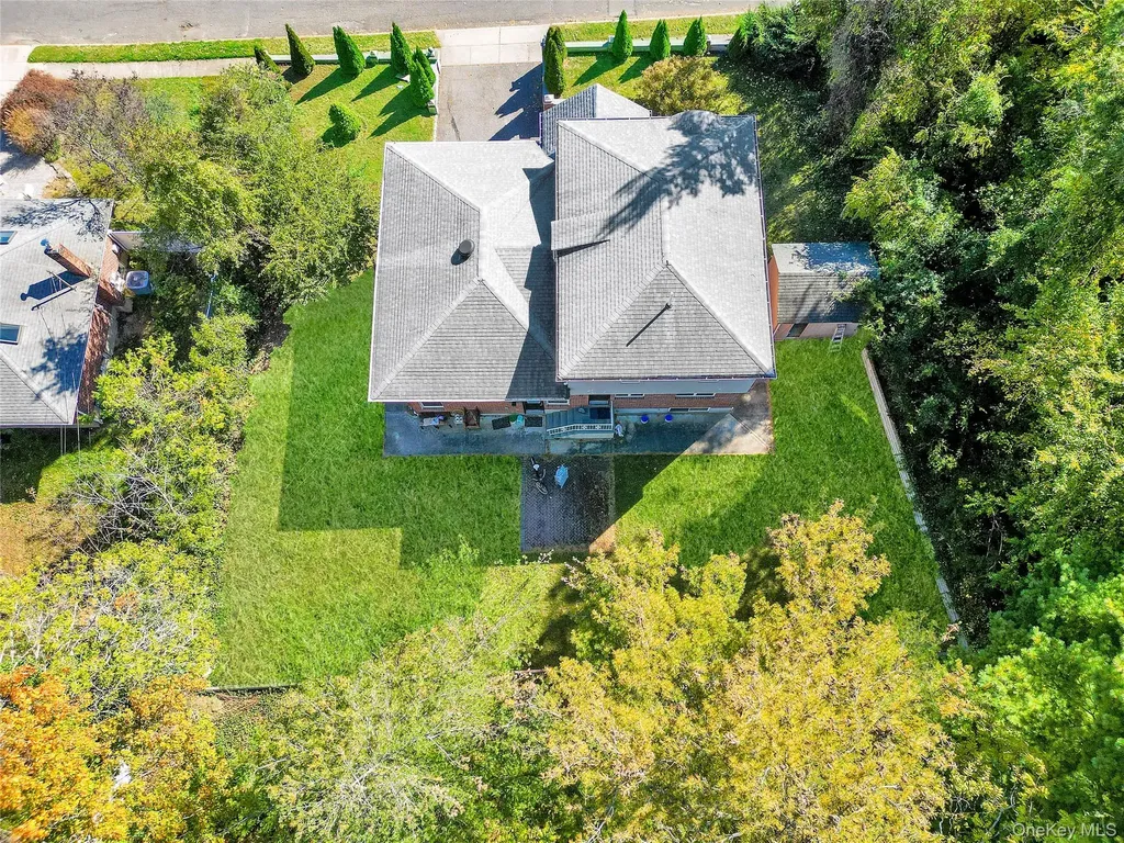 300 Ellen Place Jericho NY 11753