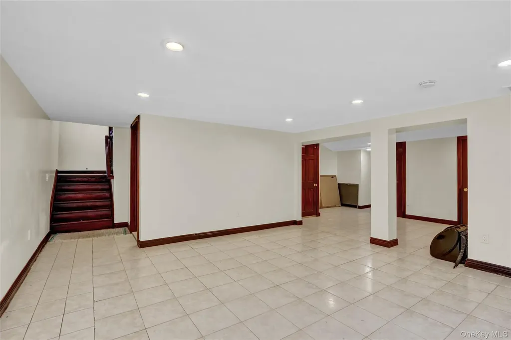 300 Ellen Place Jericho NY 11753