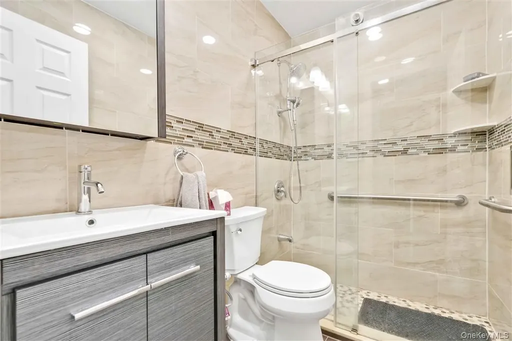 111-09A 62 Drive Forest Hills NY 11375