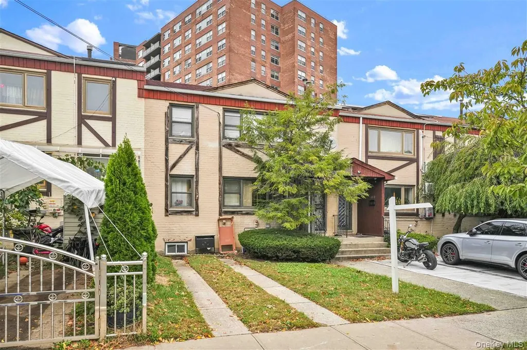 111-09A 62 Drive Forest Hills NY 11375