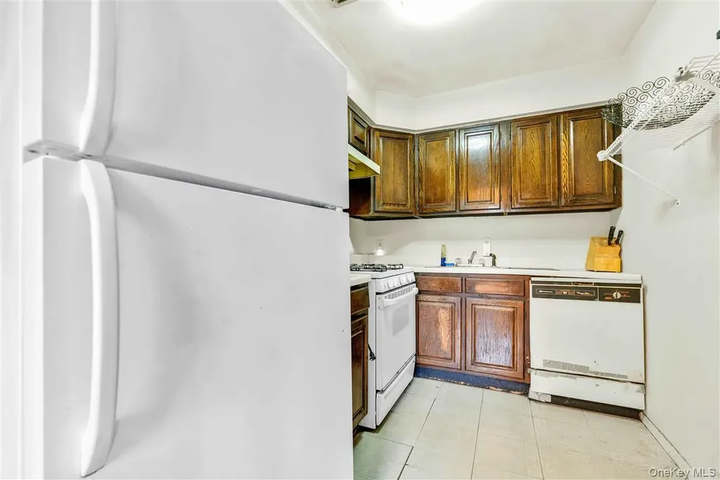 111-09A 62 Drive Forest Hills NY 11375