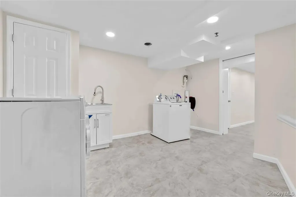 111-09A 62 Drive Forest Hills NY 11375