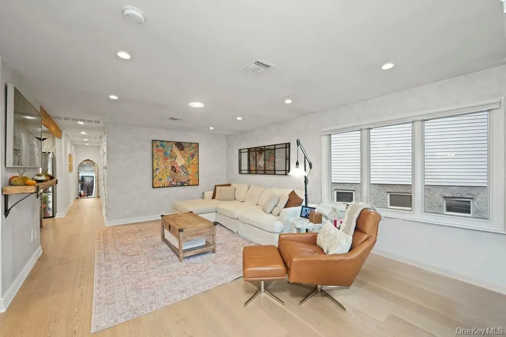 93 Beacon Avenue Staten Island NY 10306