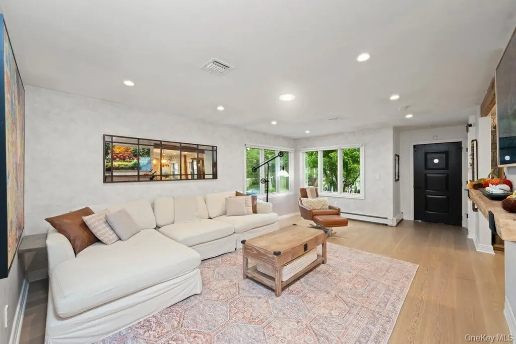 93 Beacon Avenue Staten Island NY 10306