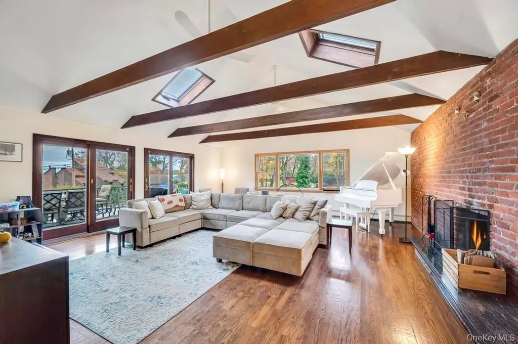 39 Bevin Road Northport NY 11768
