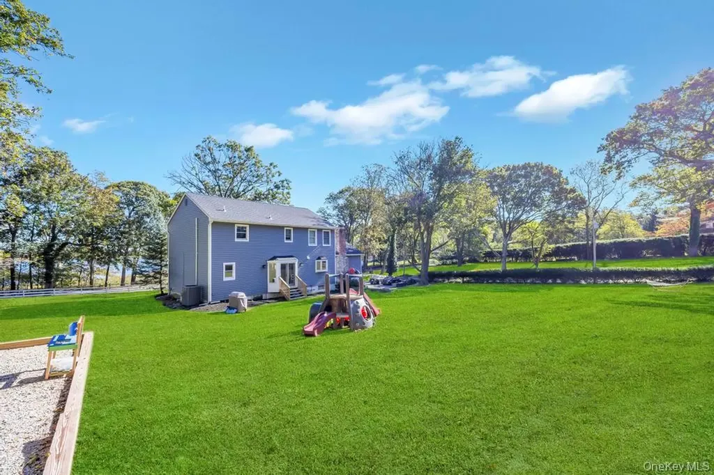 39 Bevin Road Northport NY 11768