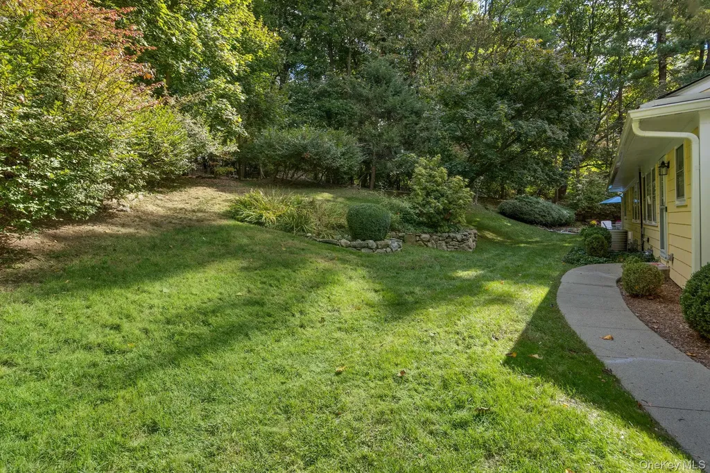 111 Seven Bridges Road Chappaqua NY 10514