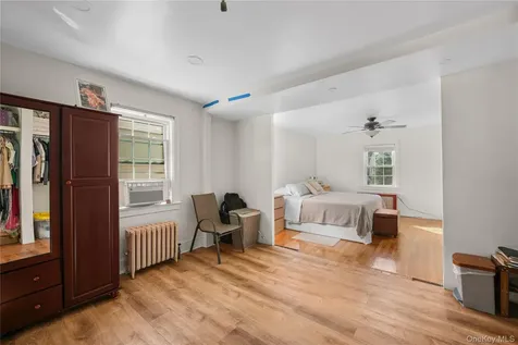 163-37 15 Drive Beechhurst NY 11357