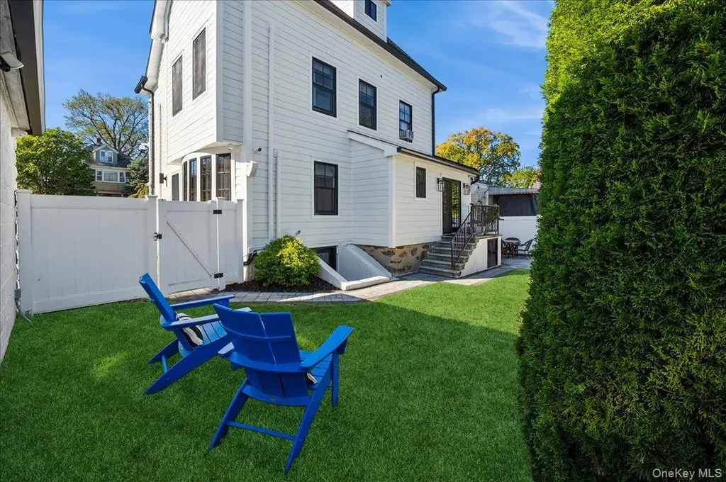 127 Villa Avenue Yonkers NY 10704