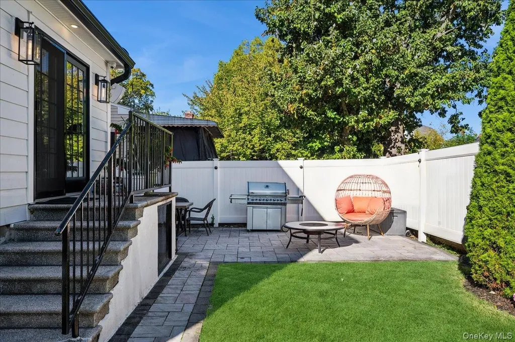 127 Villa Avenue Yonkers NY 10704