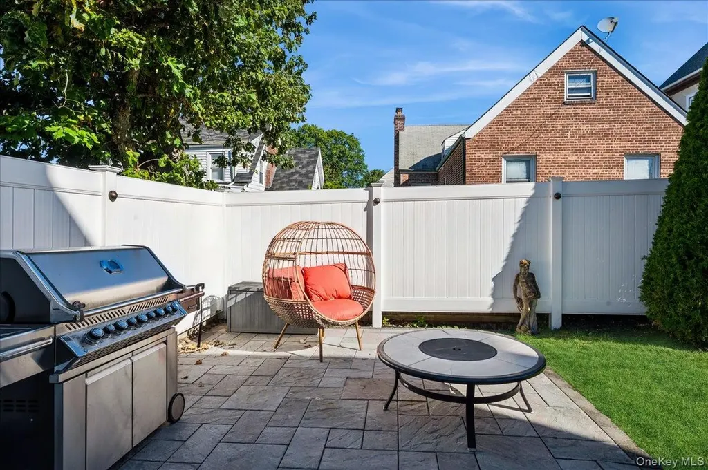 127 Villa Avenue Yonkers NY 10704
