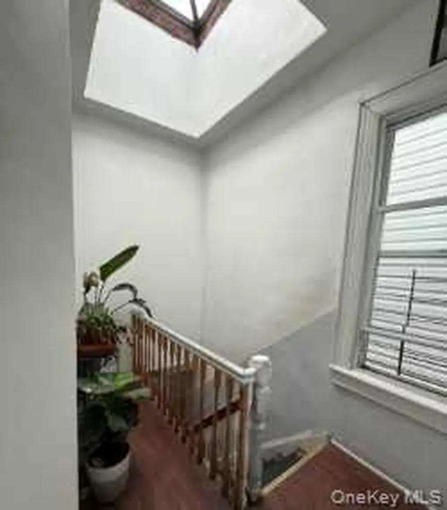 282 Reservoir Place Bronx NY 10467