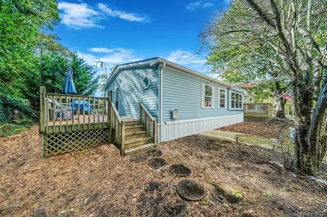 3 Betsy Ross Drive Bohemia NY 11716