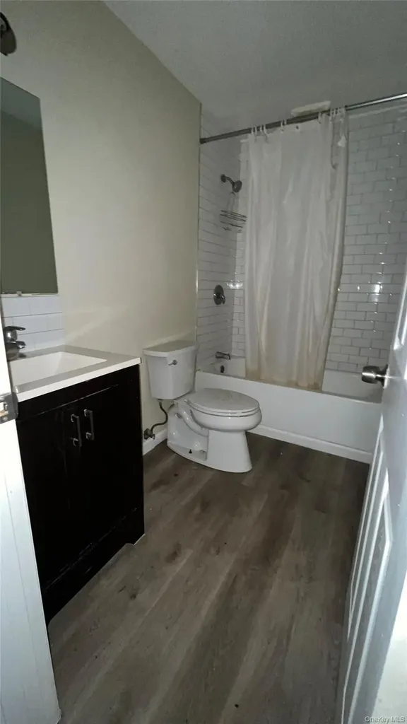 58 Norfleet Lane Coram NY 11727