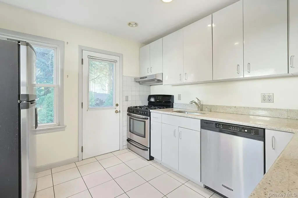 86 Braunsdorf Road Pearl River NY 10965