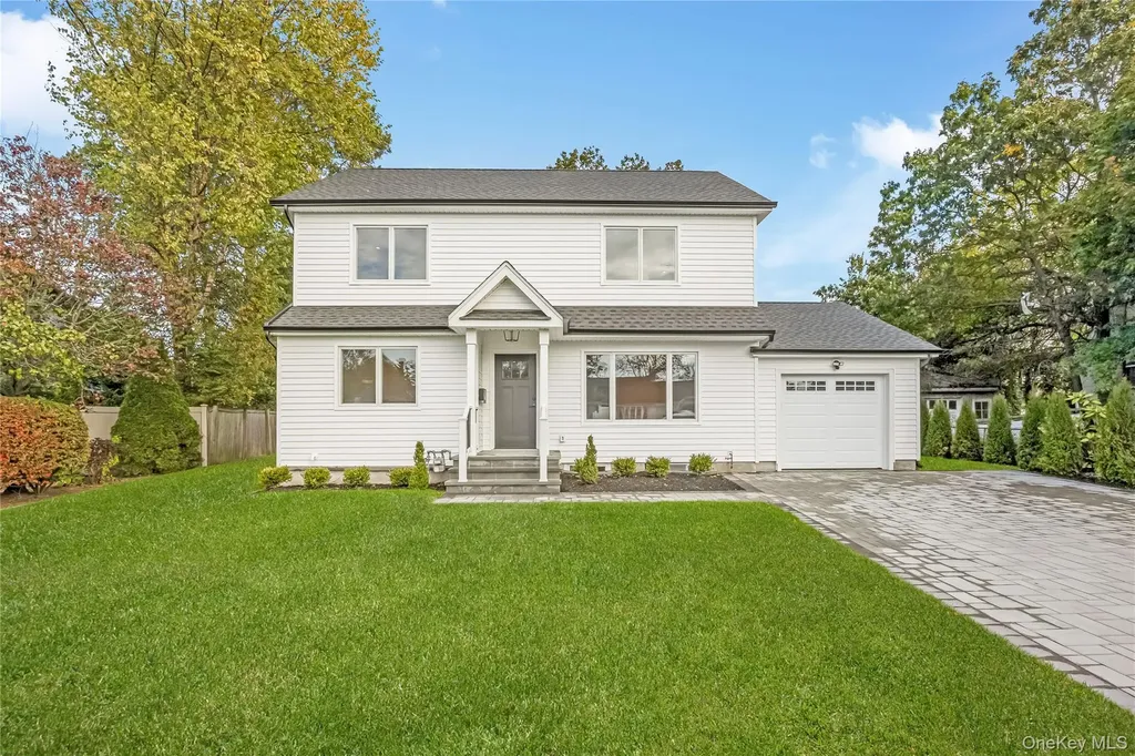 985 Douglas Avenue Wantagh NY 11793