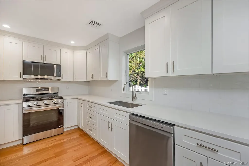 985 Douglas Avenue Wantagh NY 11793